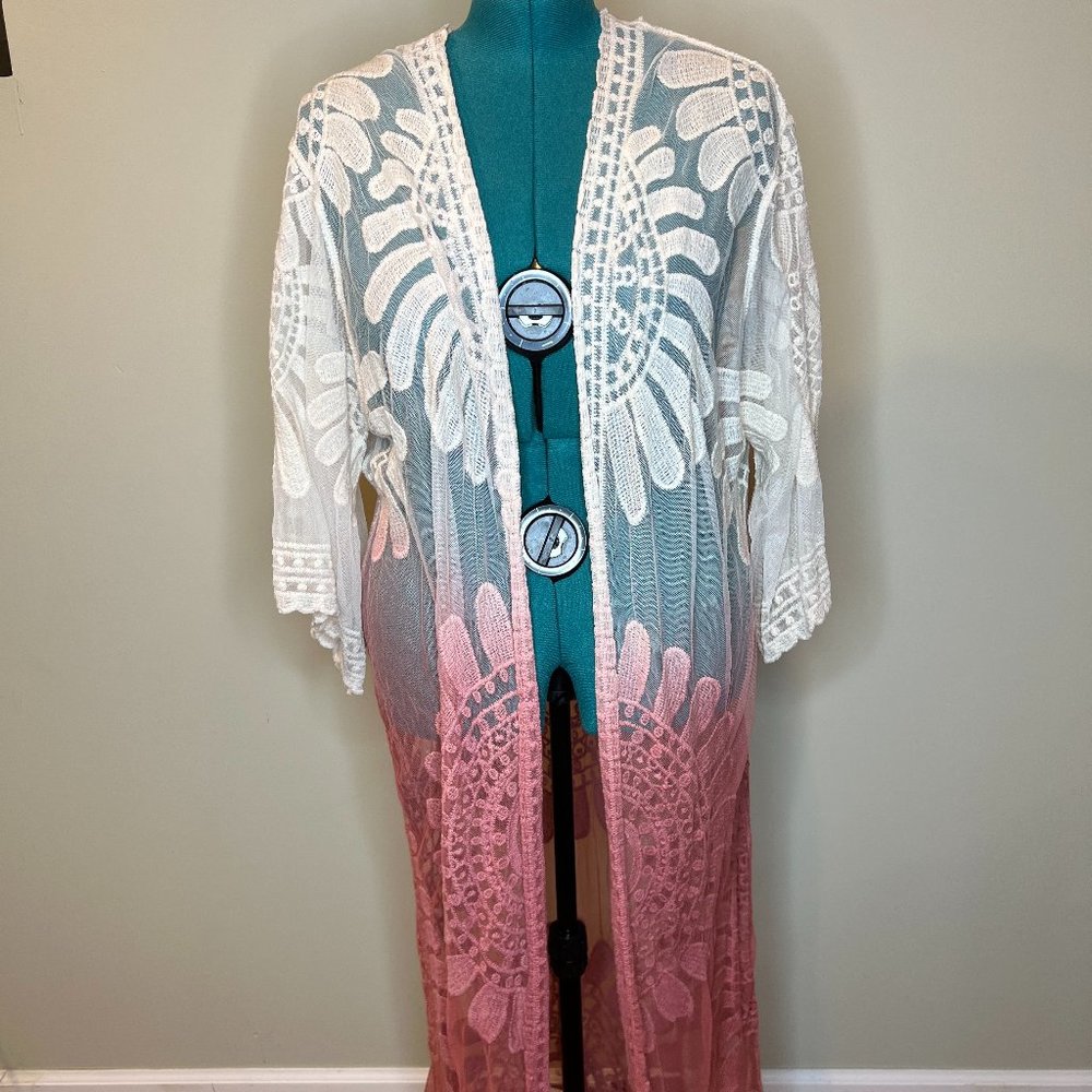 Pink and White Lace Kimono Size 4x/5x